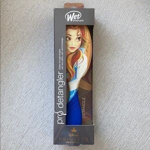 NIB Wet Brush Detangler Disney Princess Belle